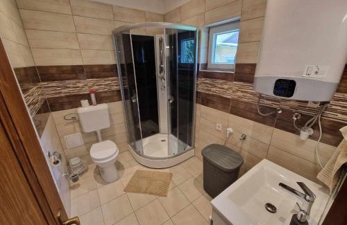 Sarud Apartamento | Sarudi Wellness Apartman