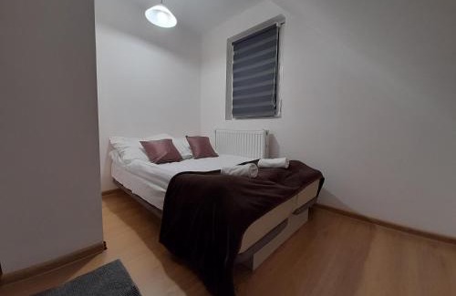 Krasnobrod Cabina | Sarzynówka