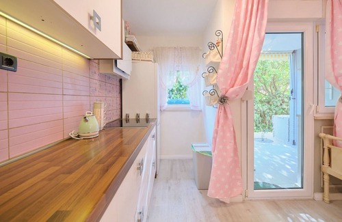 Znjan Apartamento | Sasha's Garden in Split