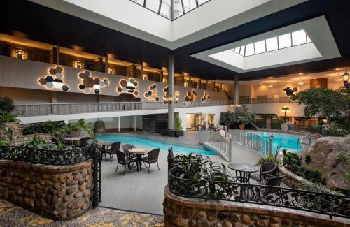 North Industrial Hotel | Saskatoon Inn & Conference Centre