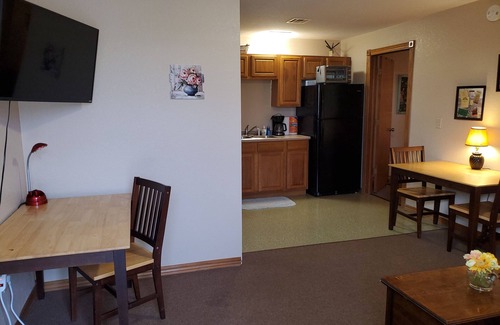 Garfield Apartamento | Sassafras Inn/Unit B --- Close to Marina & Boat Launch; 30 min to Eureka Springs