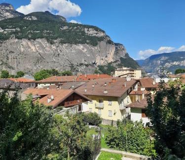 Mezzolombardo Apartamento | SassoMezzo Guesthouse