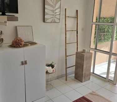 La Celle-sous-Gouzon Apartamento | Satine Beige