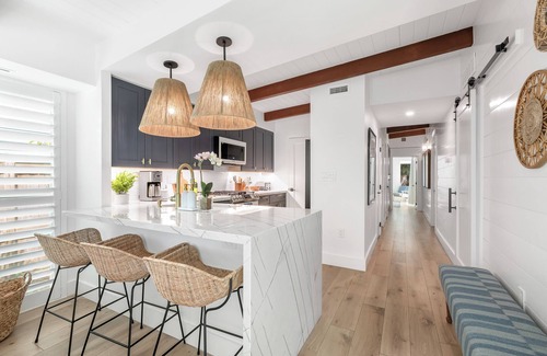 White St. Gallery Casa | SATISFY MY SOUL ~ 3 BR, 3.5 Ba Newly Renovated Mid Town Home w/ Pool!