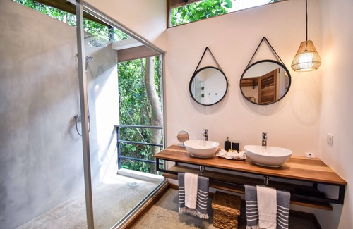 Cocles Hotel | Satta Lodge
