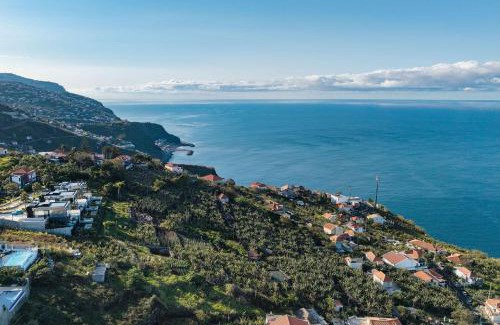 Tabua Villa | Saudade Residence - Ultra Luxury Futuristic Ocean Zen Retreat