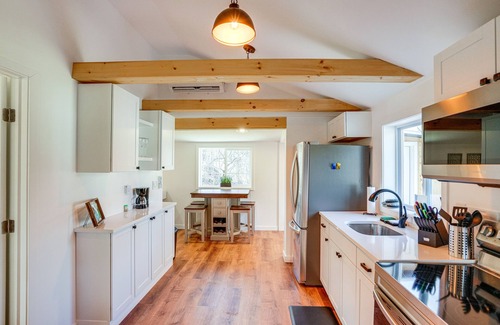 West Saugerties Cabina | Saugerties Cabin Rental w/ Fire Pit & Creek Access