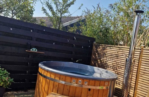 Paesens-Moddergat Casa | Sauna and whirlpool | Beautiful holiday home in Northeast Friesland on the dike