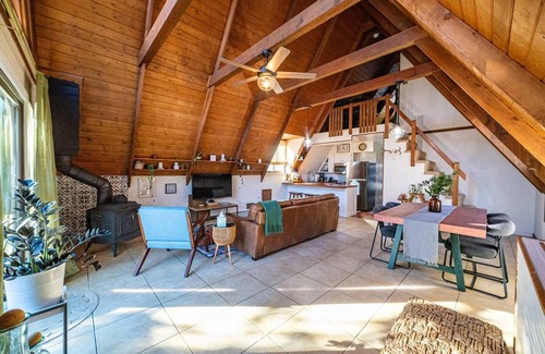 Woodland Park Apartamento | Sauna Firepit King Bed Close to Skiing