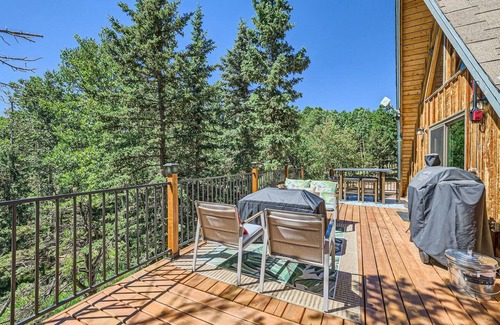 Woodland Park Apartamento | Sauna Firepit King Bed Close to Skiing