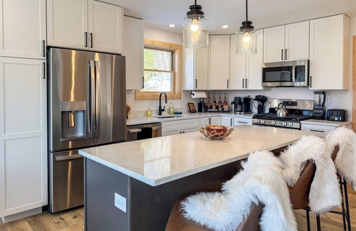 Sunday River Area Casa | Sauna, Hot Tub, Game Room & Mountain Views