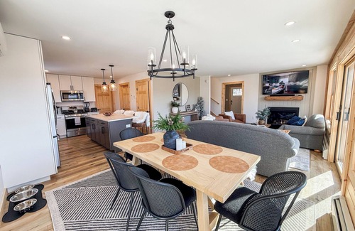 Sunday River Area Casa | Sauna, Hot Tub, Game Room & Mountain Views