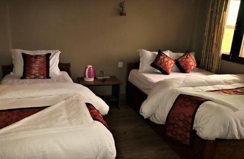Sauraha Hotel | Sauraha Boutique Resort