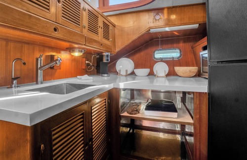 Sausalito Alquiler De Eote | Sausalito Floating Gem: A Charming Stay by the Bay