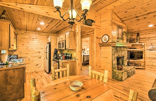 Helen Cabina | Sautee Mountain Retreat ‘The Highline’ Cabin!