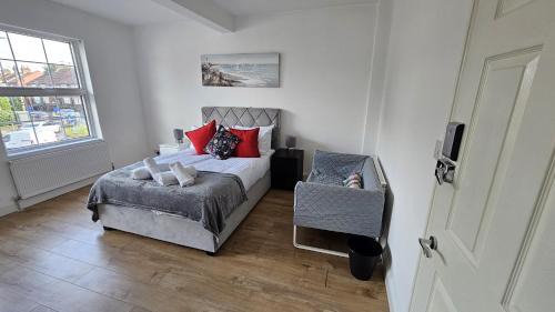 Marlborough Casa | SAV Stays-4 Bed Town House, Harrow