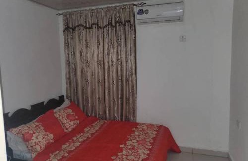 Freetown Apartamento | Savagem Furnished Apartment