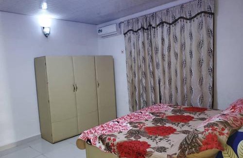Freetown Apartamento | Savagem Furnished Apartment