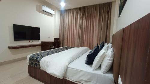 Bail Parao Hotel | Savanna Retreat By Mystical Views