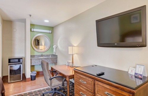 Savannah Hotel | Savannah Garden Hotel