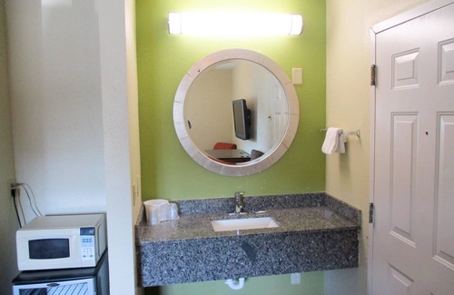 Savannah Hotel | Savannah Garden Inn