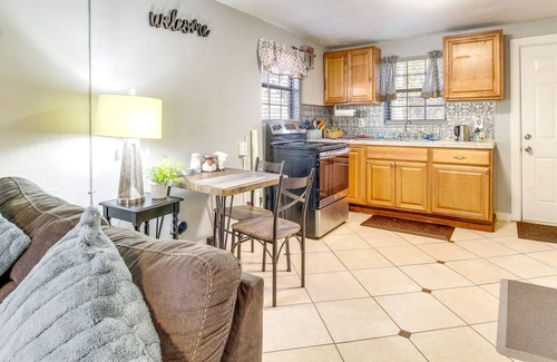 Midtown Casa | Savannah Home w/ Yard ~ 3 Mi to Downtown!
