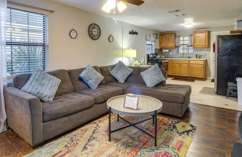 Midtown Casa | Savannah Home w/ Yard ~ 3 Mi to Downtown!