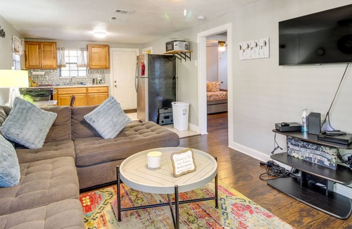 Midtown Casa | Savannah Home w/ Yard ~ 3 Mi to Downtown!