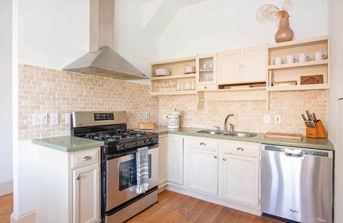 Cabbagetown Casa | Savannah Safari by Minty Living
