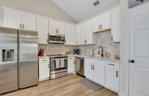 Savannah Casa | Savannah Sanctuary: Inviting 4-Bedroom Haven