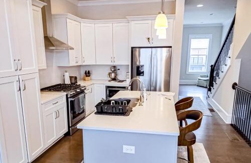 Hitch Village - Fred Wessels Homes Casa | Savannah Serenity