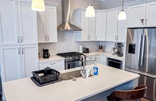 Hitch Village - Fred Wessels Homes Casa | Savannah Serenity