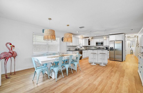 River District Casa | Summer Special! Get 10% Off-July and August Only!