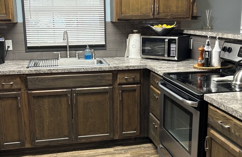Sebring Casa | Save this to your favorites ❤️ Lake Access Cottage in Sebring. One-of-a-kind.