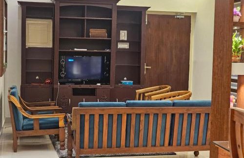 Vazhuthacaud Chalet De Esquí | 'Savitham' Luxury 3BHK House