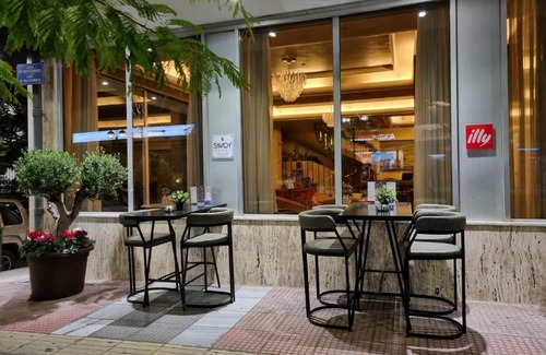 Piraeus Hotel | Savoy Hotel