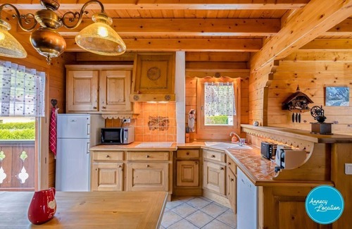 Marlens Chalet De Esquí | Savoyard chalet - Marlens - between lake and mountains