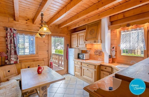 Marlens Chalet De Esquí | Savoyard chalet - Marlens - between lake and mountains