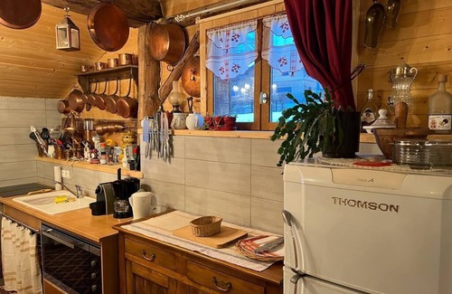 Araches-la-Frasse Chalet De Esquí | Granja de Saboya reformada, auténtica y cálida. 150m2, techos altos