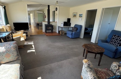 Lake Tekapo Otro | Sawdon - Shearing Quarters Farm Cottage