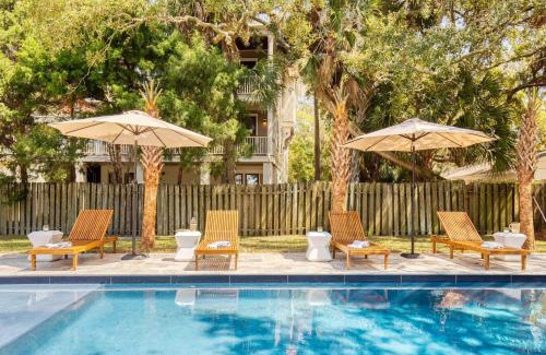 Isle of Palms Casa | Sawyer by AvantStay Stunning Isle Of Palms Home w Pool