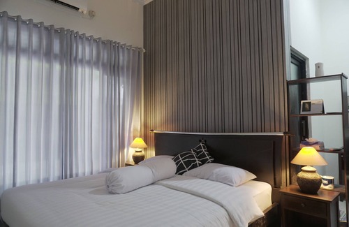 Sleman Villa | Sayana Homestay