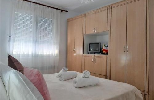 Mbrostar-Urë Casa | Sazani's Place