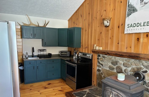 Rangeley Cabina | SBLL 24 - newly renovated Saddleback Lake Cabin!
