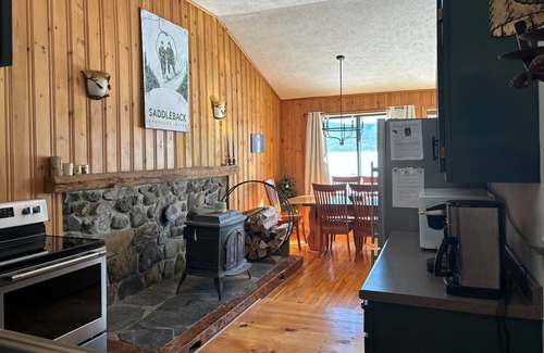 Rangeley Cabina | SBLL 24 - newly renovated Saddleback Lake Cabin!