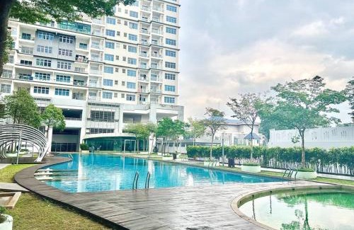 Bandar Puchong Jaya Apartamento | SC 1-10pax 2Room Sky pod Puchong IOI Mall 5Bed LRT