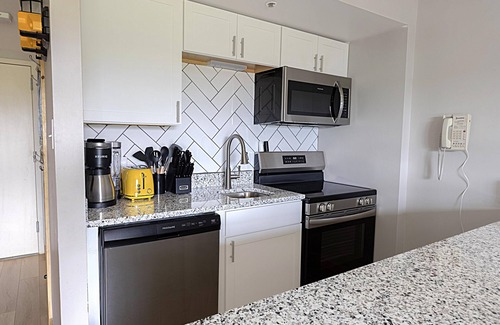 Snowshoe Condominio | SC 2204 Completely Renovated Studio, Bright Winter Escape!