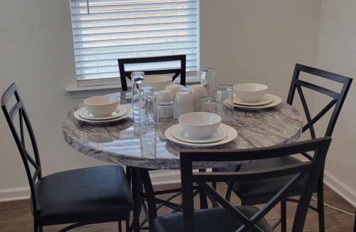 Rosewood Apartamento | SC 3755 New 2 bedroom Townhouse Ft Jackson & USC
