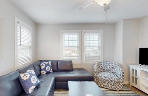 Buxton Casa | Scallop