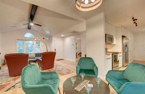 Madison Casa | Scandi-Chic Retreat in Madison-Pets stay free!